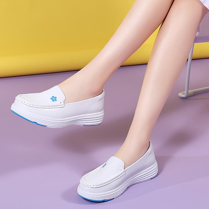 花柄パンチング厚底スリッポン